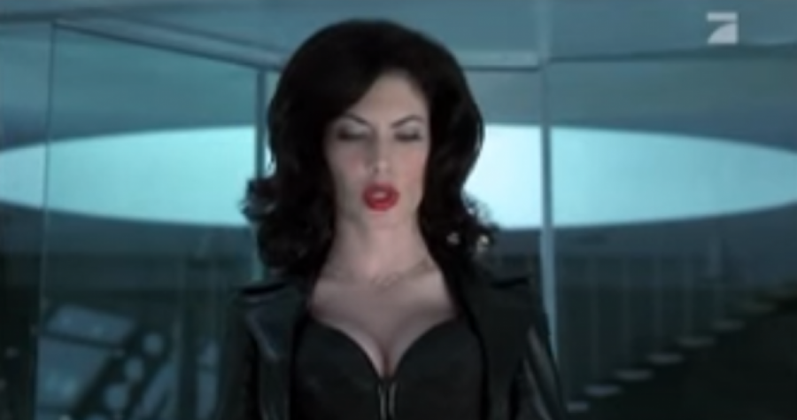 Nekada najveći se*s simbol 90-ih, a danas plastična lutka: Ova glumica promenila je lični opis! (FOTO)