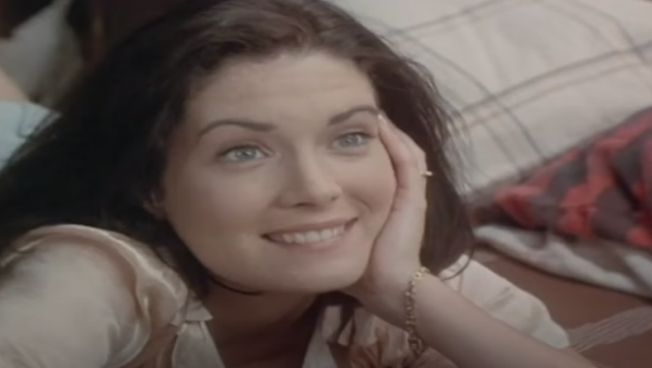 Nekada najveći se*s simbol 90-ih, a danas plastična lutka: Ova glumica promenila je lični opis! (FOTO)