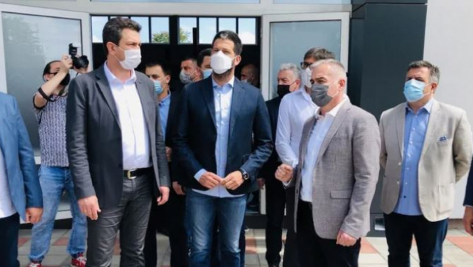 MINISTAR UDOVIČIĆ POSETIO ŠABAC! Donirao opremu novoj sali!