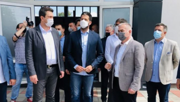 MINISTAR UDOVIČIĆ POSETIO ŠABAC! Donirao opremu novoj sali!