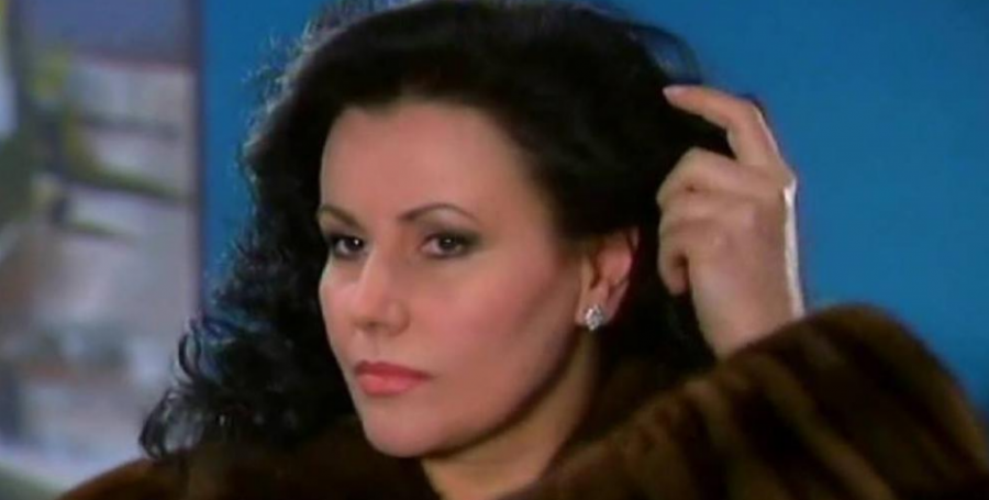 NIPODAŠTAVALI SU ME, U MUZICI SAM VIŠE ZARAĐIVALA Snežana Savić progovorila o samohranom majčinstvu, karijeri, ocu koji je nije podržavao, kao i golim scenama kojih se sada stidi