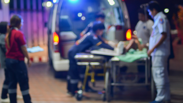 TRAGEDIJA U NIŠU: Žena pala kroz prozor bolnice - preminula na mestu!
