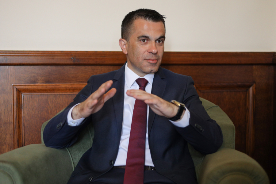 OPOZICIJA INICIRA TEMU USAGLAŠAVANJA SPOLJNE POLITIKE SRBIJE SA EU: Đilasovci u Skupštini traže sankcije Rusiji