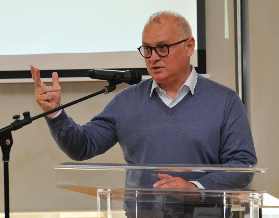 VESIĆ NAJAVIO Uskoro konkurs za dizajn prvih 16 stanica metroa