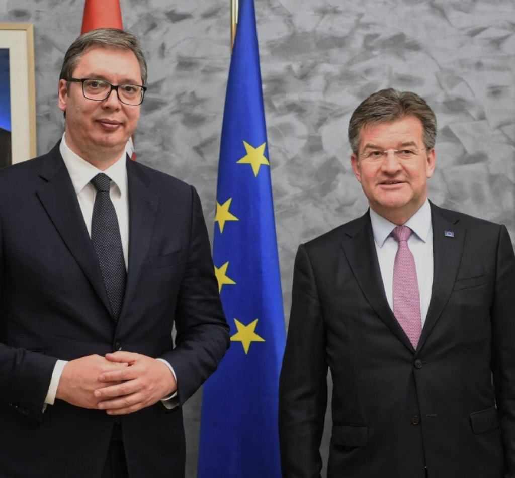 Vučić na sastanku sa Lajčakom i Palmerom