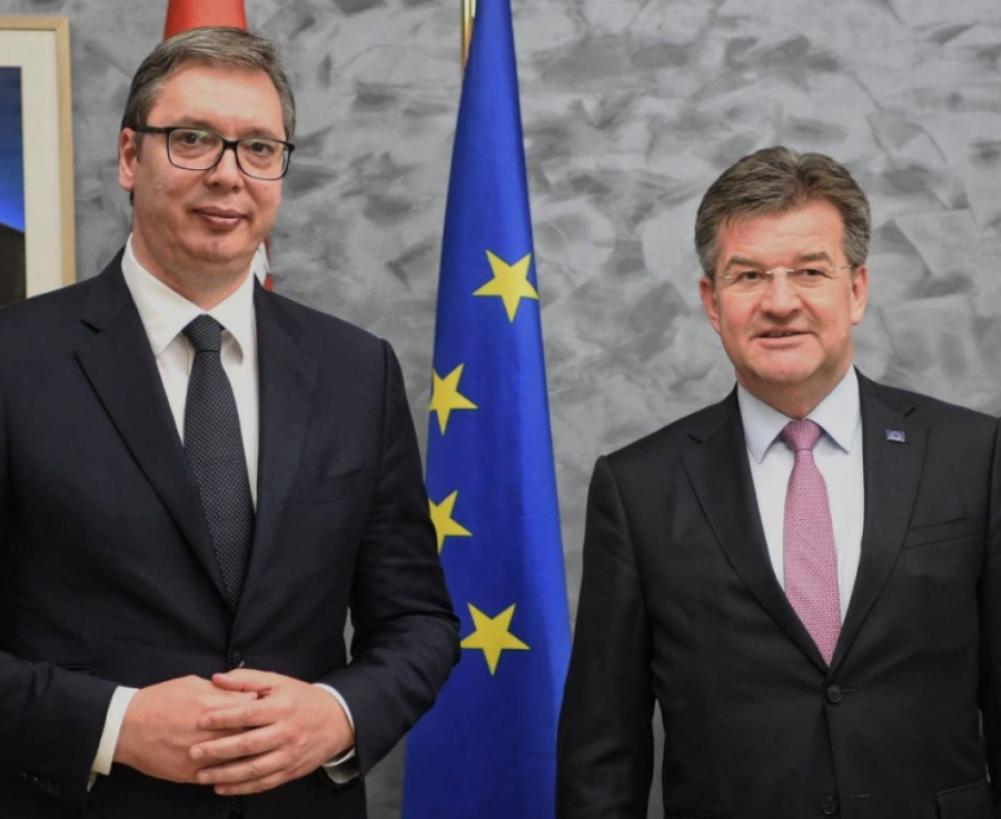 REZOLUCIJE O SREBRENICI MODNI TREND OVOG LETA Nebojša Čović oštar: Strane sile vrše pritisak na Beograd