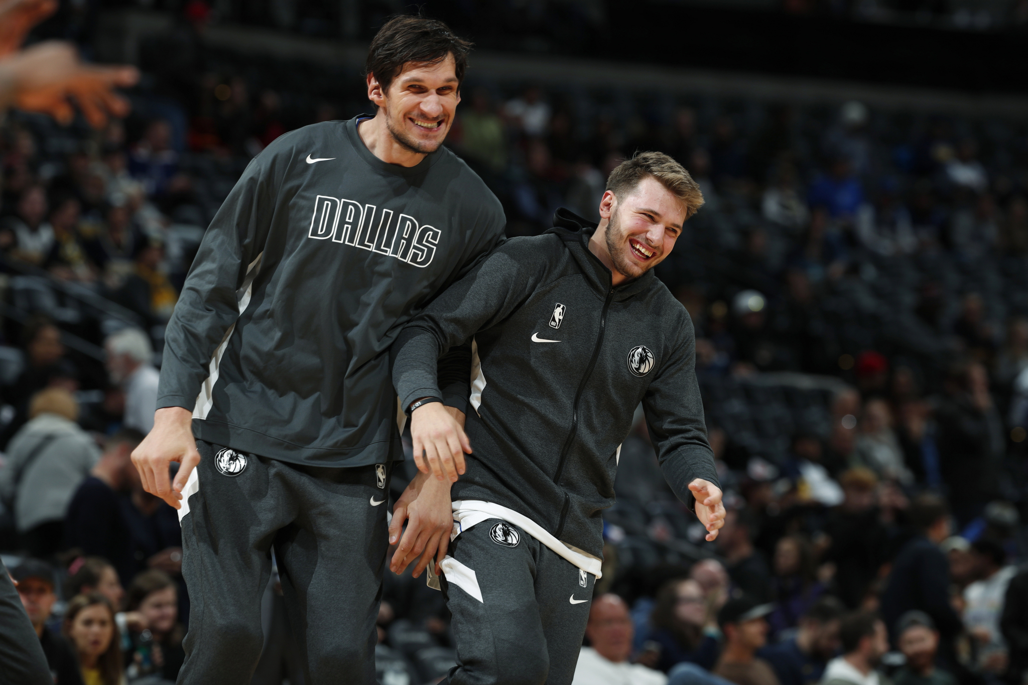 DA LI JE I JOKIĆ MOGAO OVAKO? Luka Dončić stigao da pomogne reprezentaciji!