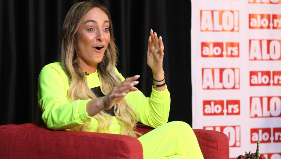 NAŠ PLOD LJUBAVI! Prvo obraćanje Lune Đogani nakon porođaja, emotivne reči uputila suprugu Marku i otkrila kako se oseća posle carkog reza! (FOTO)