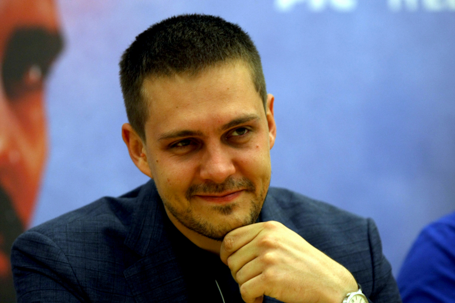 NE MOŽE DA SE MERI GDE SAM POPULARNIJI Miloš Biković  o karijeri i problemima sa kojima se susreo na putu do zvezda