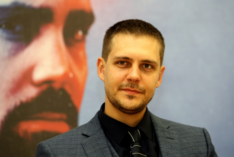 POZVAO JE NEPOZNATOG STARIJEG ČOVEKA NA ZABAVU Bikovićeva bivša se ponovo oglasila, ovoga puta otkrila je još više!