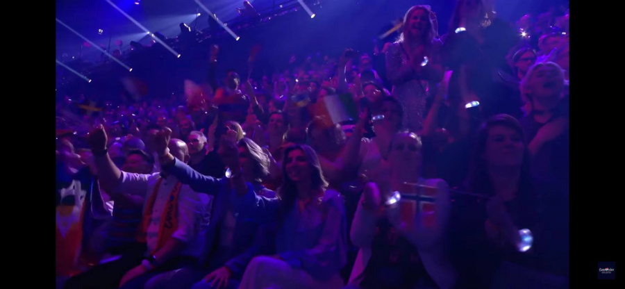 Počela je Evrovizija, ali pravila niko ne poštuje, voditeljka je veoma uplašena zbog jedne stvari