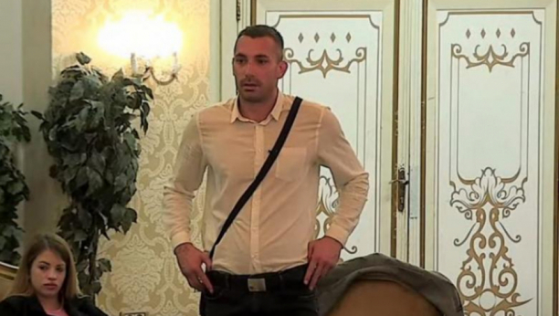 HAOS ZBOG SE*SA! Nedin otac završio u hitnoj nakon ćerkinih vrelih scena sa Tirketom, poručili joj groznu stvar, a ona se slomila od tuge!