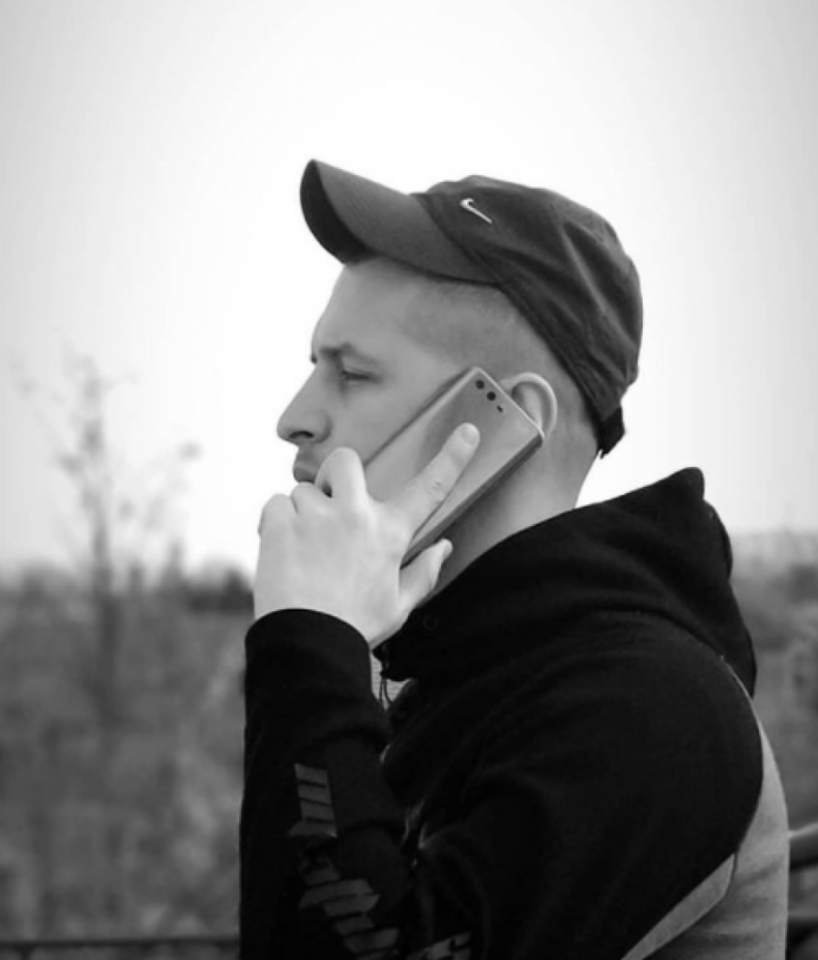 OTKRIVEN RAZLOG KOBNE SVAĐE: Osamnaestogodišnjak se kada je shvatio šta je uradio uhvatio za glavu