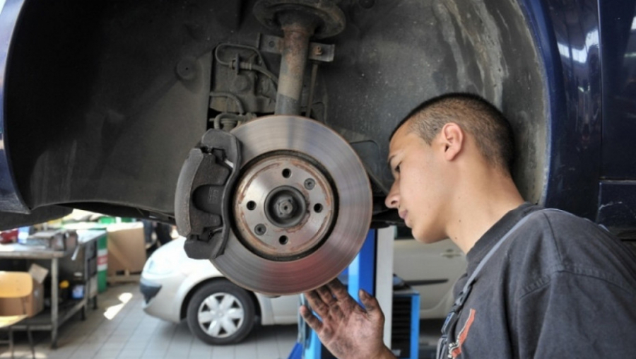 IPAK STIŽE NOVINA Tehnički pregled biće rigorozniji, a zbog jedne stvari teže će ga prolaziti starija vozila