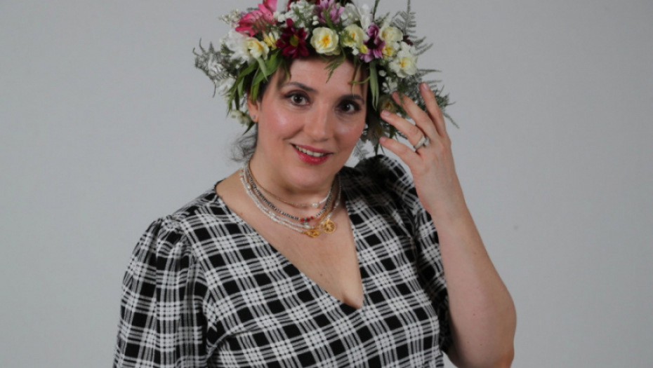 ZEMLJO OTVORI SE Srbi opet pišu peticiju, prvo su to radili za popularnu Kasandru, a sad za Milicu Milšu!