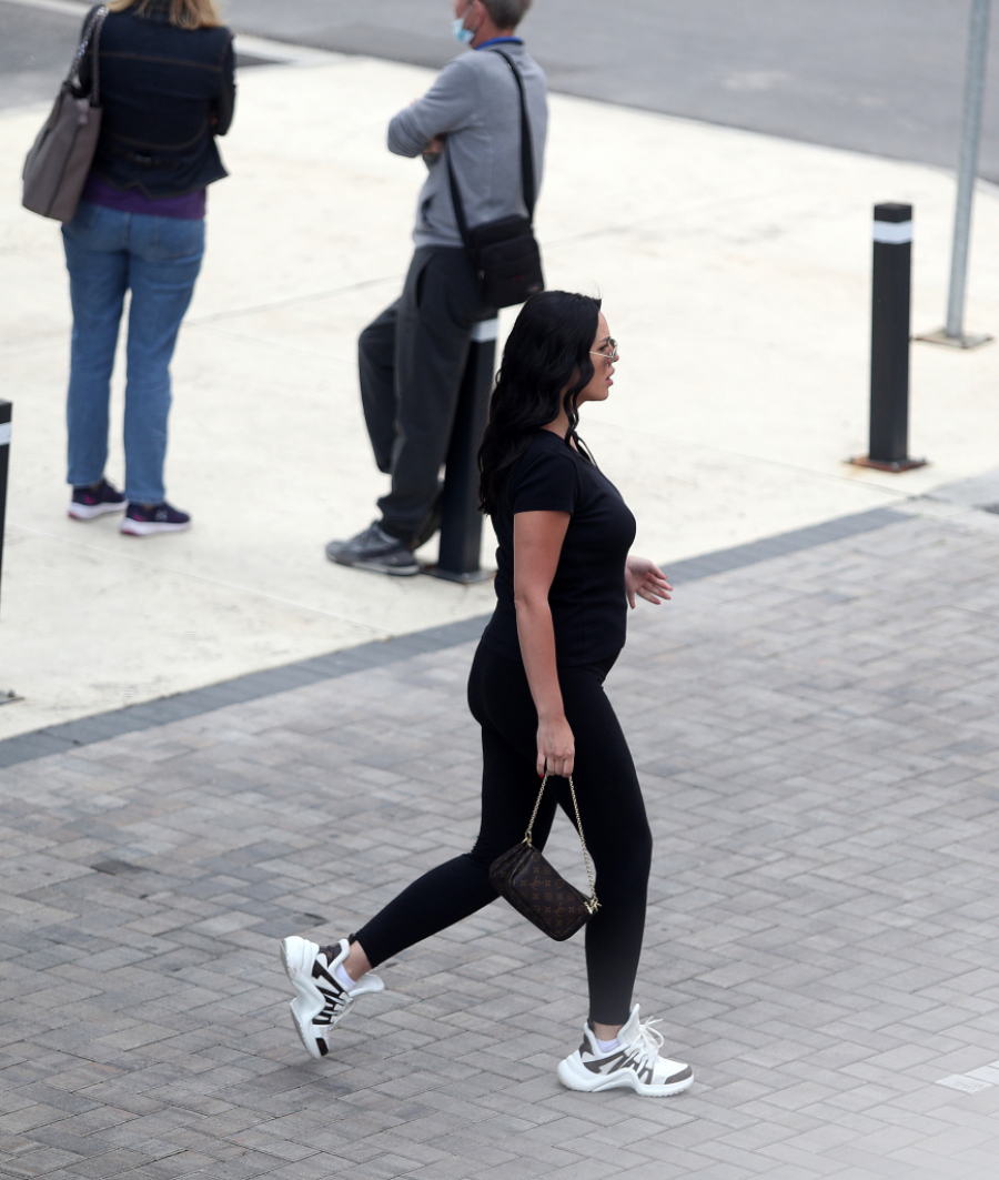 PRVE FOTOGRAFIJE BOJANE RODIĆ U POODMAKLOJ TRUDNOĆI! Trudna Gocina snajka 