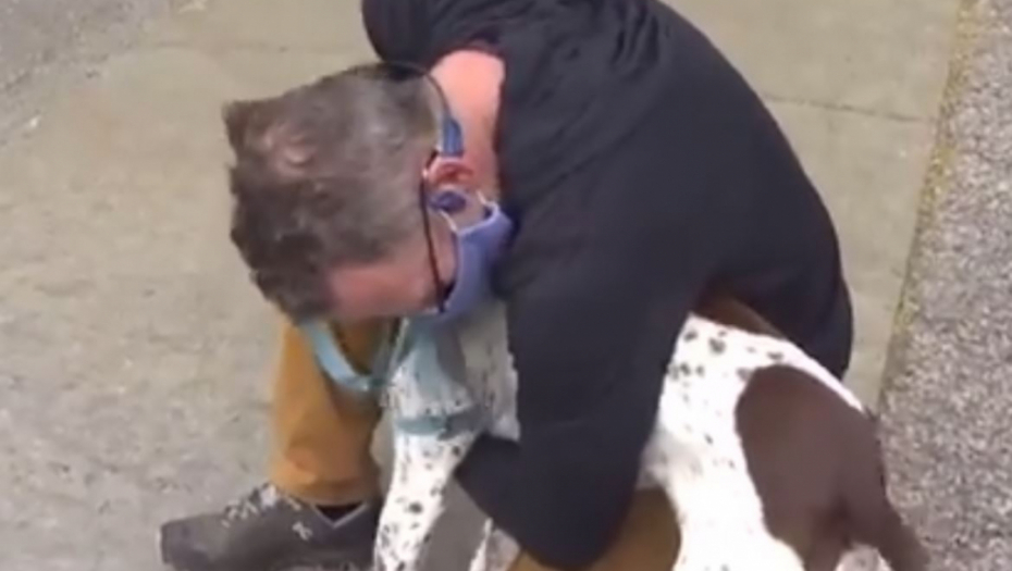 Novinarka snima priču o ukradenom psu, slučajno vidi istog na ulici i shvata da je to kidnaper, onda kreće drama (VIDEO)