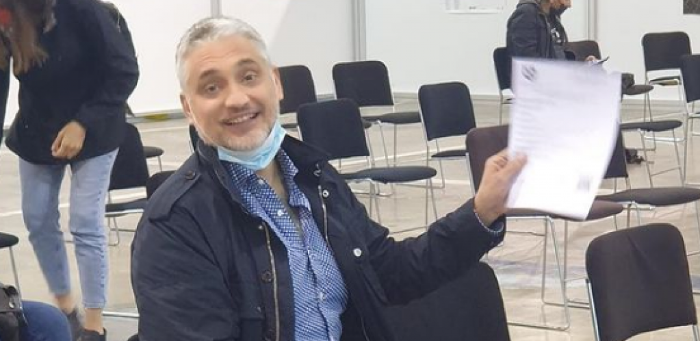 Čedomir Jovanović se javio sa Sajma: Lekari me nisu puštali na vakcinaciju jer su bili zabrinuti! (FOTO)