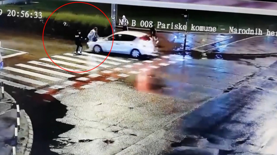 JEZIV SNIMAK NESREĆE NA NOVOM BEOGRADU Udarila devojčicu na pešačkom prelazu i pobegla sa lica mesta (VIDEO)