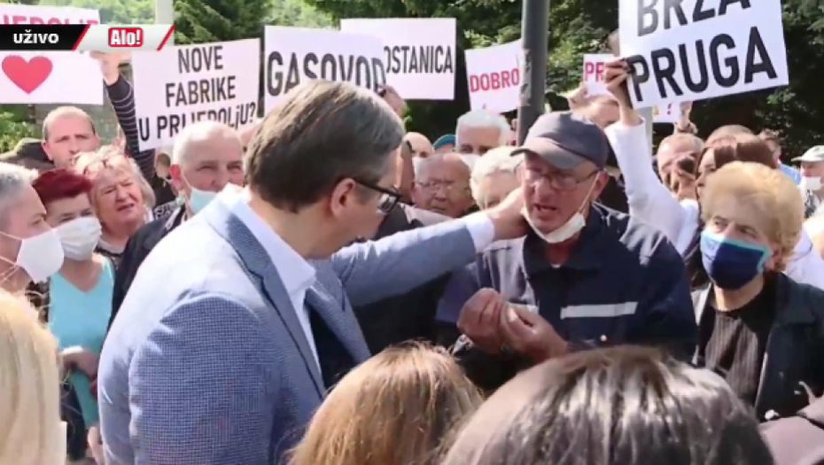 Vučiću prišao čovek sa suzama u očima: Stani, nemoj da plačeš, odmah mi zovite Bajatovića, trčite! (VIDEO)