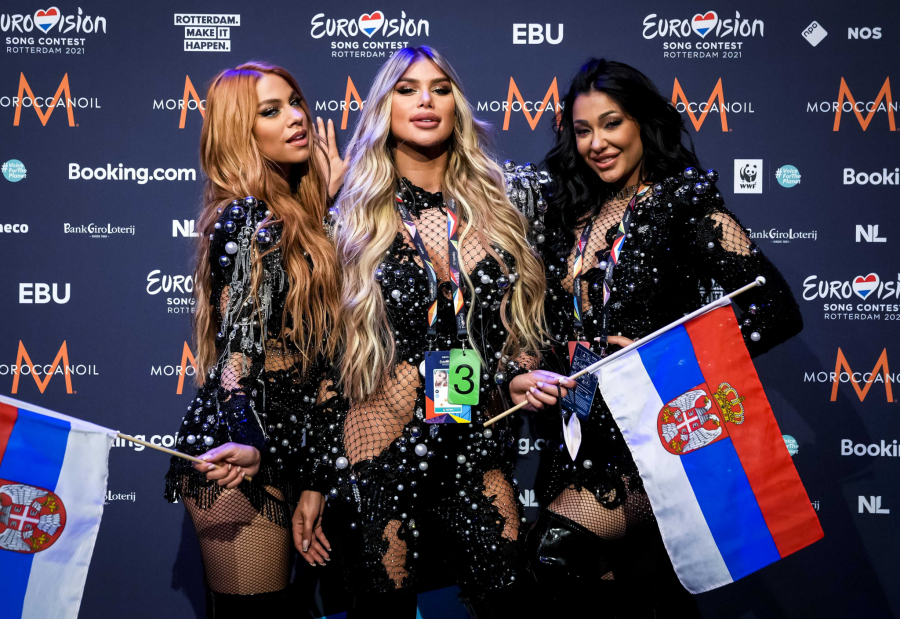 MI SMO UZORNE, A NE VULGARNE! Atraktivne Uraganke progovorile o ljubavnim planovima i karijeri, a onda je Ksenija priznala nešto što je dugo krila od svih!