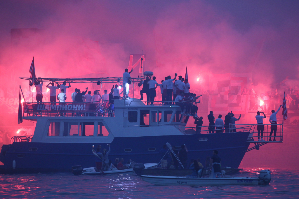 SJAJNE VESTI IZ UEFA STIGLE NA MARAKANU! Crvenu zvezdu samo jedan korak deli od grupne faze u Evropi!