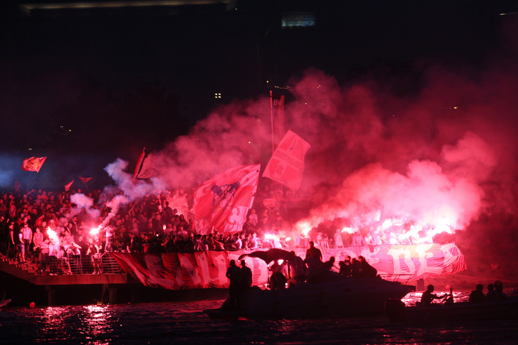 SJAJNE VESTI IZ UEFA STIGLE NA MARAKANU! Crvenu zvezdu samo jedan korak deli od grupne faze u Evropi!