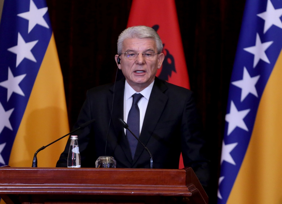 META STAO UZ BERIŠU! Albanci potpisali smrtnu presudu, velika ofanziva Tirane na Vašington!