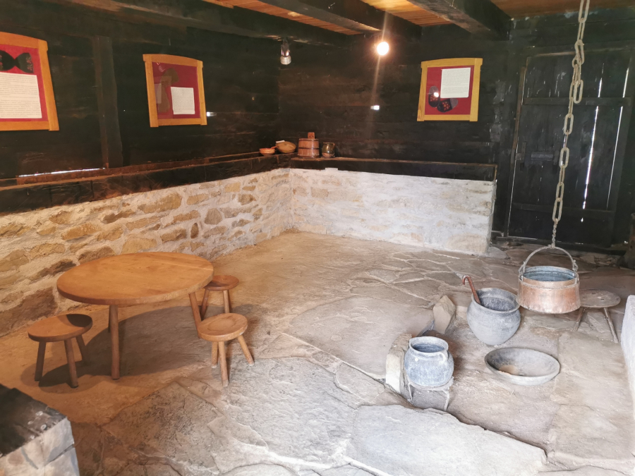 ONA JE SRPSKA PRETEČA LARE KROFT: Za pojasom je uvek imala dva pištolja