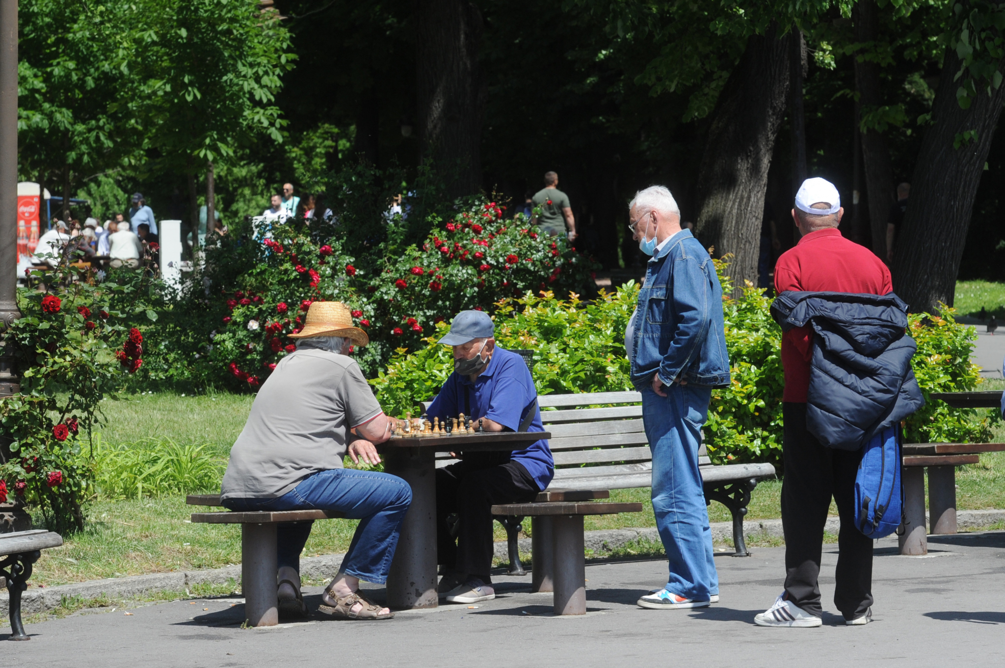 VIŠE NOVCA ZA 500.000 RADNIKA I ZA SVE PENZIONERE Povišice će ići  do 9 odsto, zna se ko bi mogao dobiti najveću