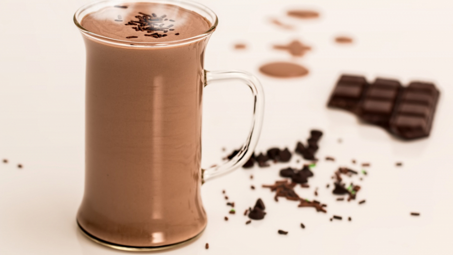 UKOLIKO NISTE ZNALI Topla čokolada zdrava kada se jede, ali bolja kada se pije