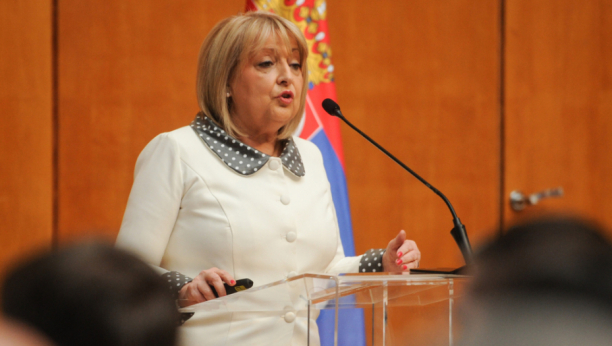 UZNEMIRILO ME JE ŠTO NEKO IMA KLJUČ OD NAŠEG STANA Slavica Đukić Dejanović se oglasila nakon pljačke