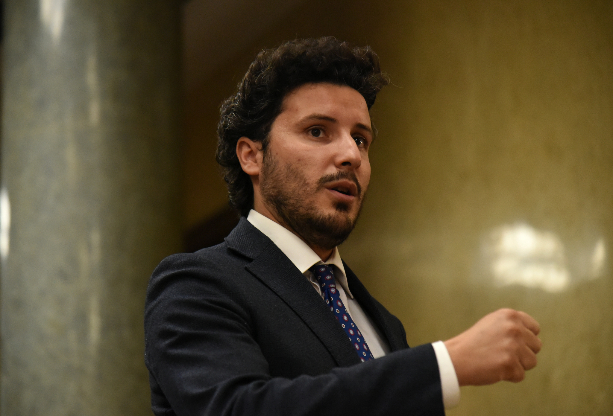 UGLEDNI PROFESOR OČITAO LEKCIJU DRITANU Abazović nije ni svestan kakvu je budalaštinu izgovorio u Srebrenici