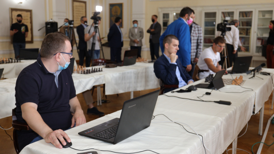SRPSKI ŠAHISTI TRAŽE KARTU ZA SVETSKI KUP! Počele hibridne kvalifikacije za prestižno FIDE takmičenje! (FOTO)