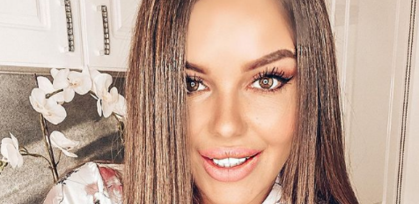 RODIĆKA POKIDALA NOVIM IZDANJEM Nataša objavom iz kreveta u crvenoj satenskoj haljini izmamila muške uzdahe!