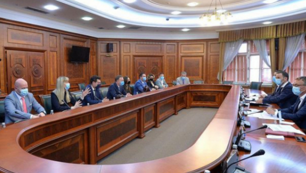 UPRAVO OBJAVLJENO Vučić pokrenuo veliku akciju, evo šta se dešava u Vladi Srbije