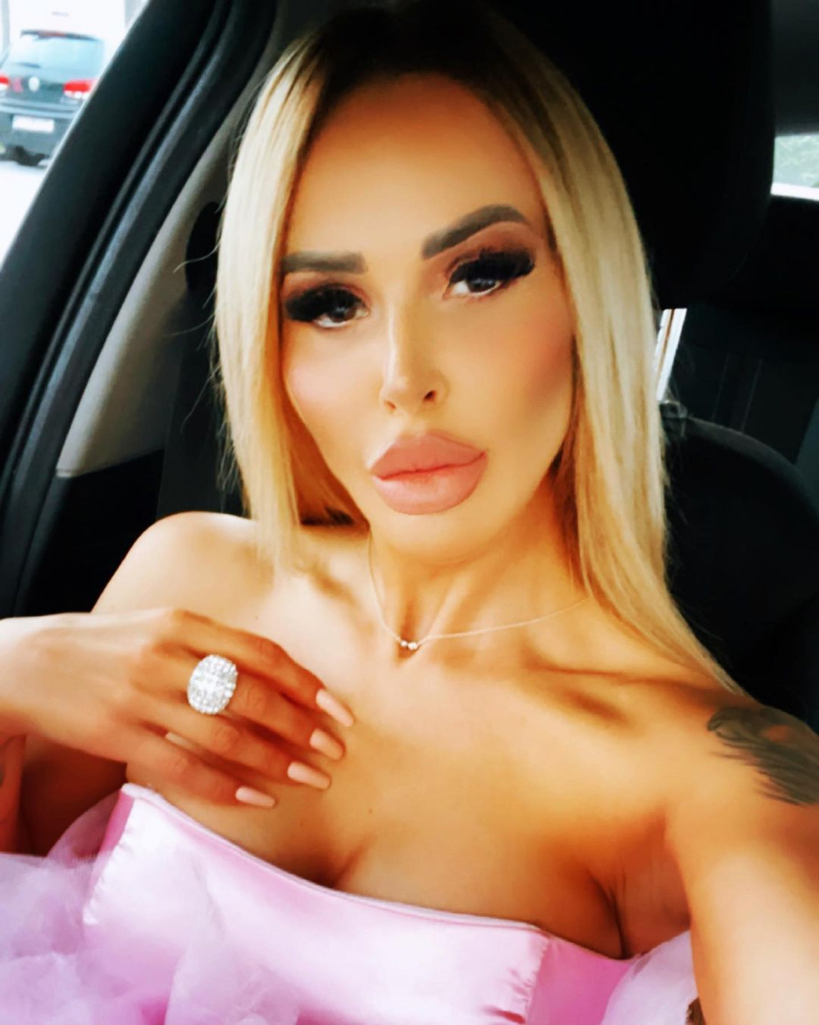 PRAVI JE ŠARMER, ALI ZA MOMKA NIKAKO! Nataša Moskva iskreno o zadrugarima, a evo zbog koga joj je žao što nije u rijalitiju!