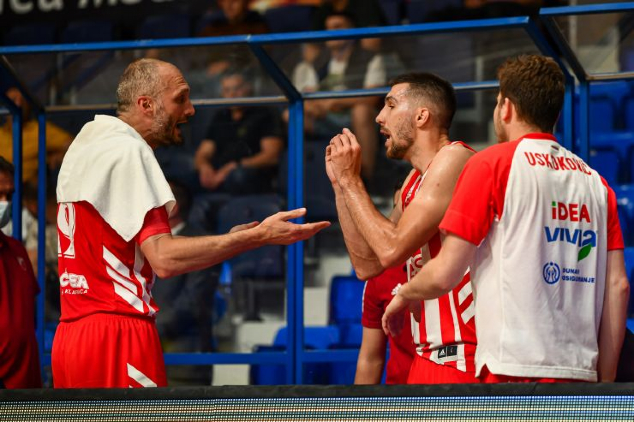 NEISKORIŠĆENA I DRUGA MEČ LOPTA Lojd promašio šut za pobedu, o tituli se odlučuje u Beogradu (VIDEO)