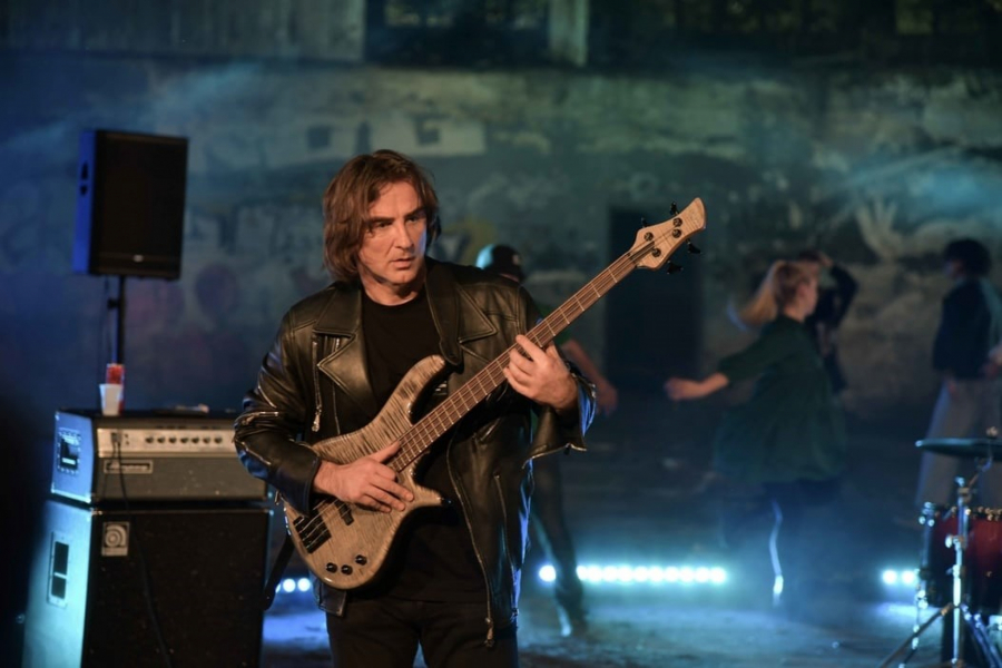 NIKADA NEĆETE POVEROVATI KO JE NOVI KLAVIJATURISTA BENDA MONX!