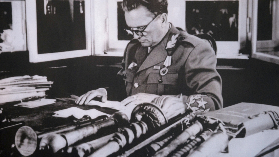 TITO JE BIO NA IVICI SMRTI, BLED I MRŠAV - Samo je sedeo, ćutao a onda je čuo njegove reči - "NEĆE TAJ OSTATI, GOTOV JE"