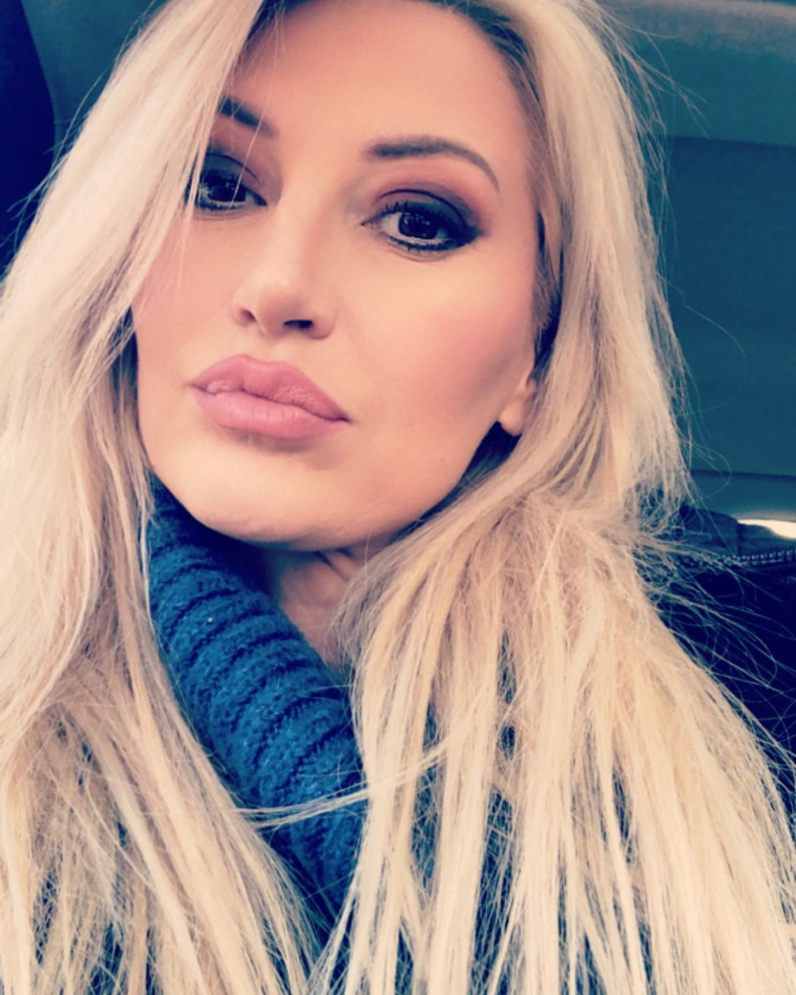 ŠOK! Poznata glumica se razvela po drugi put, otkrila detalje od kojih ćete zanemeti!