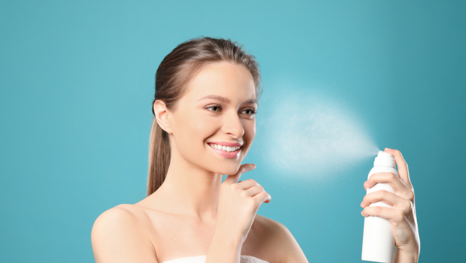Napravite sprej za hidrataciju kože, potrebno je samo pet sastojaka