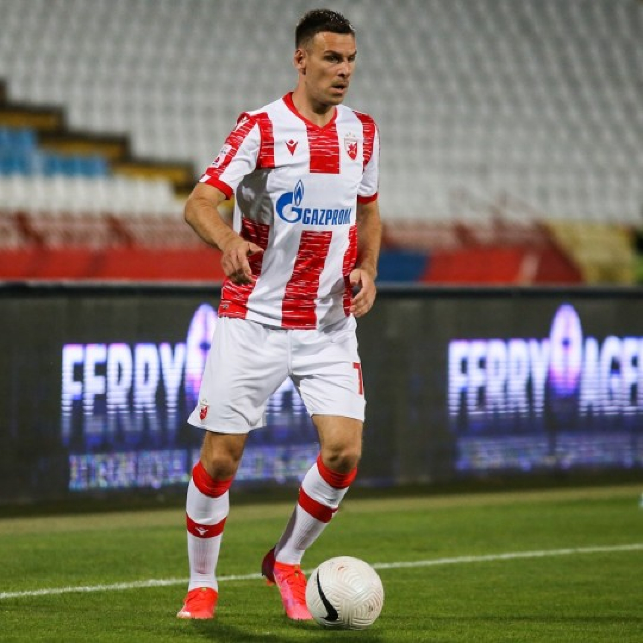 U ZVEZDI PRESEKLI! Hitna kazna za Gobeljića, direktor se izvinio u njegovo ime!