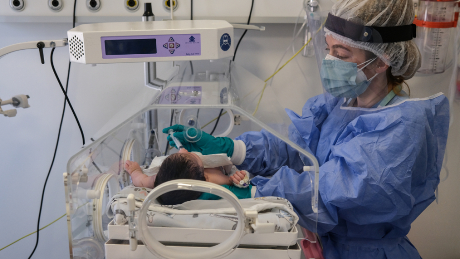 UŽAS Beba stara devet dana zaražena koronom u leskovačkoj Opštoj bolnici