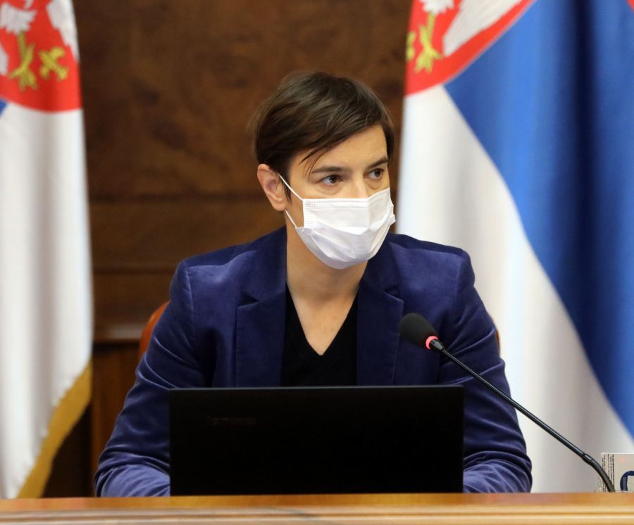 BURNO U SKUPŠTINI Menja se iznos plata i penzija