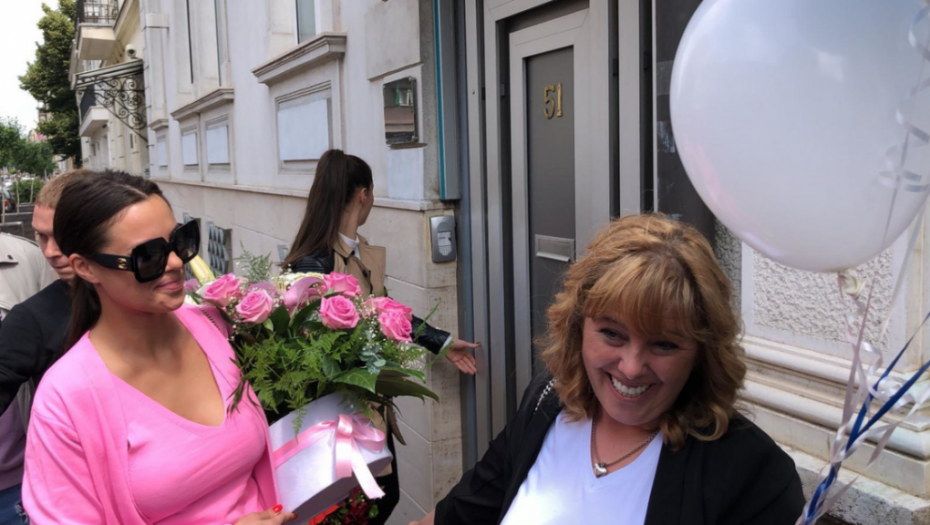 Trudna Bojana Rodić pokazala kako uživa sa majkom i sestrom, Cecina prija ne skida osmeh s lica!