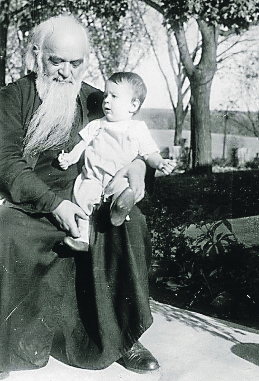 SVETI NIKOLAJ PREDSKAZAO NA KRŠTENJU DA ĆE BITI ČUVAR SRPSKIH SVETINJA: Irinej ima blagoslov da brani Kosovo!