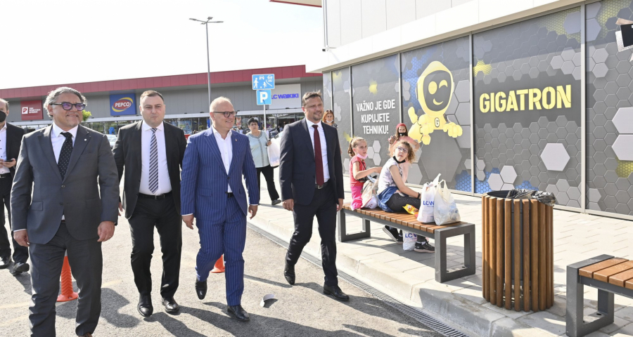 VESIĆ NIJE MOGAO DA SAKRIJE OSMEH NA LICU: Sledi i druga faza!