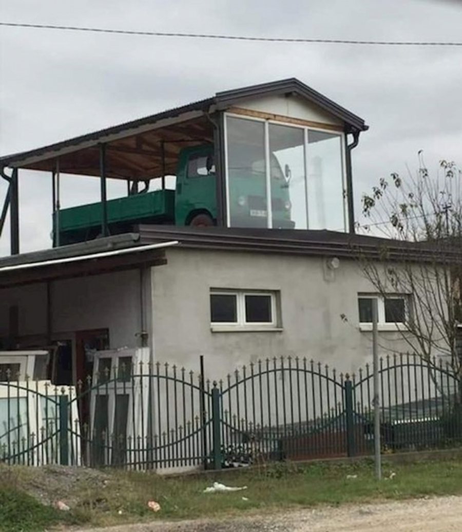 Nije poznato kako je ovo remek-delo izvedeno, ali je pitanje da li se koristi ili je samo ukras?