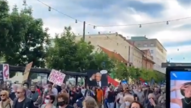 PROTESTI U LJUBLJANI Slovenci ustali protiv Janše, zahtevaju prevremene izbore (VIDEO)